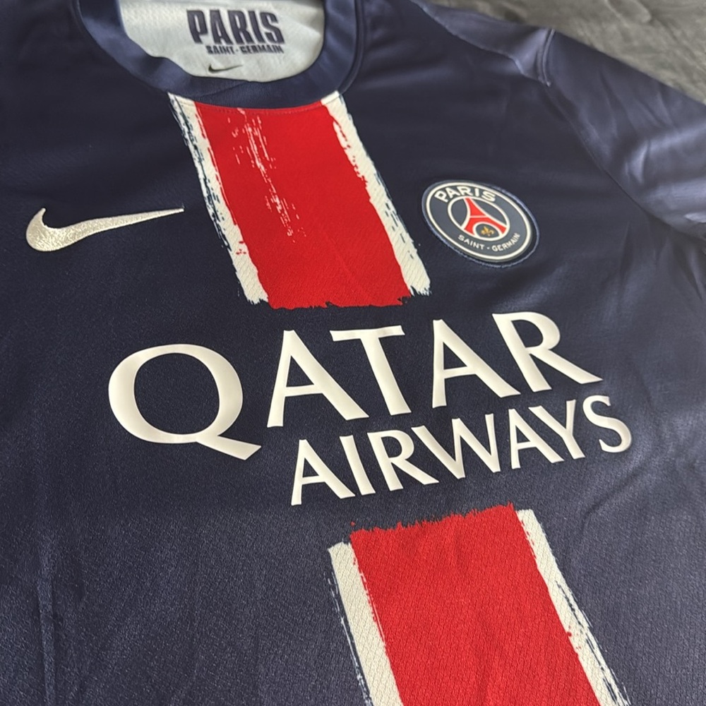 PSG #29 Bradley Barcola 2024-25 UEFA Champions League season home Nike Jersey - Picture 5 of 10